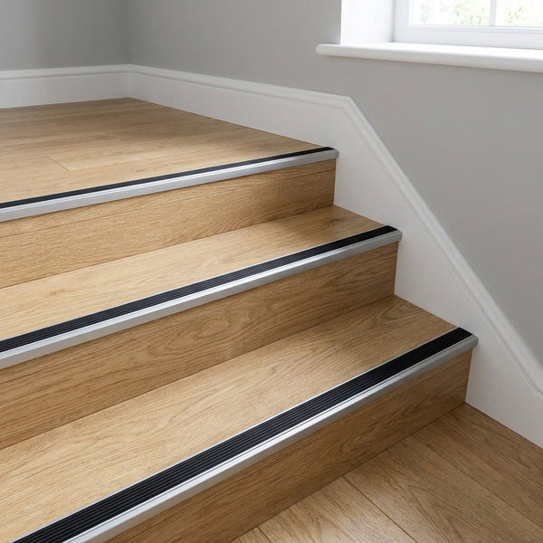 Aluminium Stair Nosing 1.2m Silver Anti-Slip - Image 2