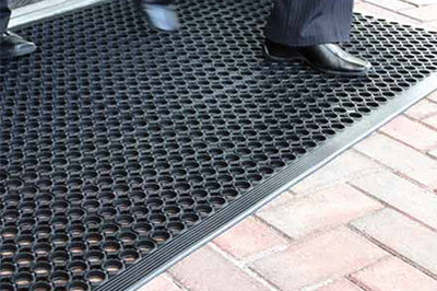 Heavy Duty Rubber Industrial Mats for High-Traffic Areas