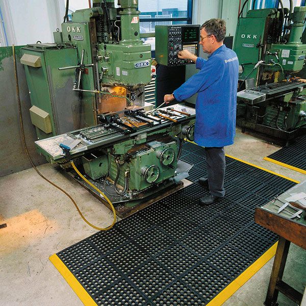 Heavy Duty Rubber Link Mats Anti-Slip with Drainage Holes Kitchen, Bar & Industr - industrial mat UK - product hero shot showing full dimensions