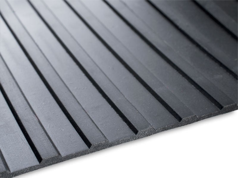 Wide Ribbed Anti-Slip Rubber Floor Matting for Enhanced Safety