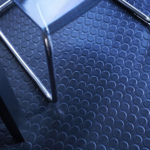 Industrial-Grade Non-Slip Rubber Matting – R11 Oil-Resistant Safety Flooring with Dot Stud Penny Pattern