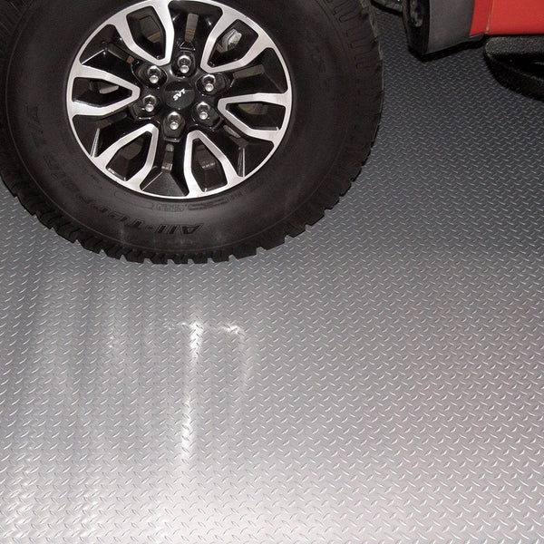 Heavy Duty Non-Slip Diamond Tread Safety Flooring Roll for Maximum Protection - Image 1 - Rubber Matting Direct UK