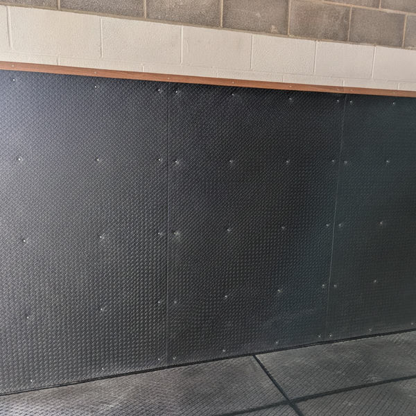 EVA checkerplate foam wall protection panels in horse box - Rubber Matting Direct