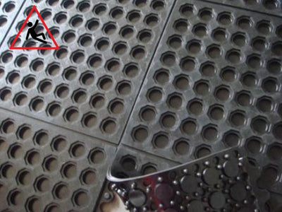 Rubber Grass Safety Mats for Wheelchairs, Interlocking Design for Maximum Safety
